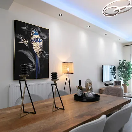 Latomeiou 3 Luxury Apartman *