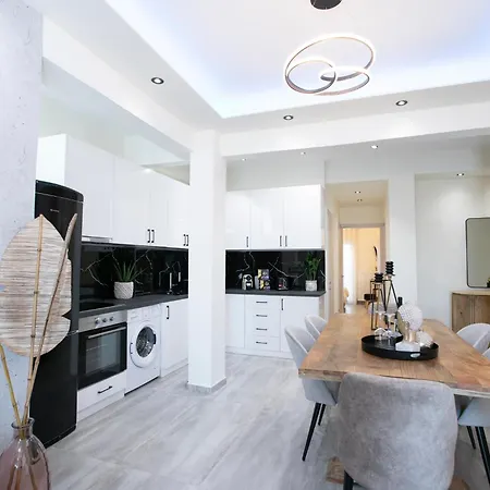 Latomeiou 3 Luxury Apartman *